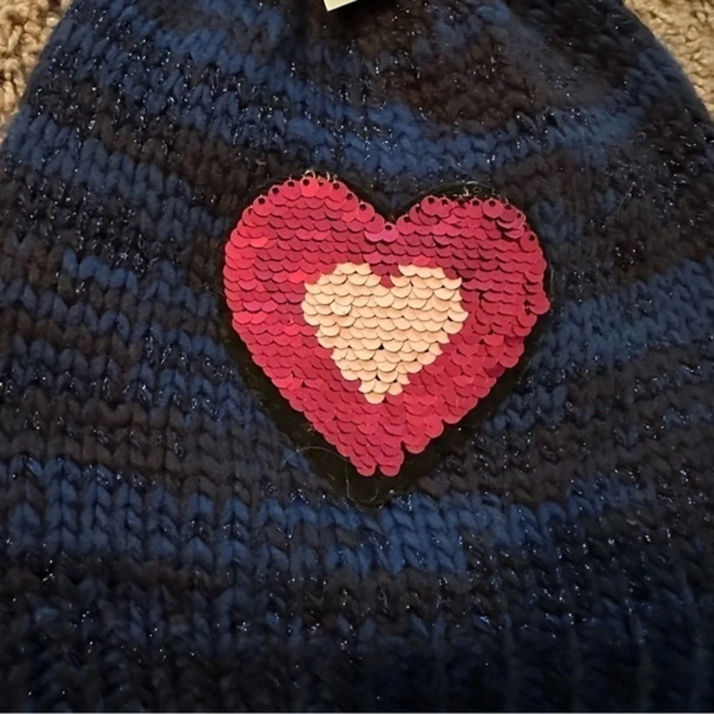 🔴Cat & Jack Girls Beanie with Pompom Navy with color sequins Heart